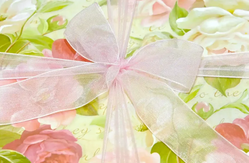 DIY Craft: How to Make Organza Bows for Gifts and Decorations