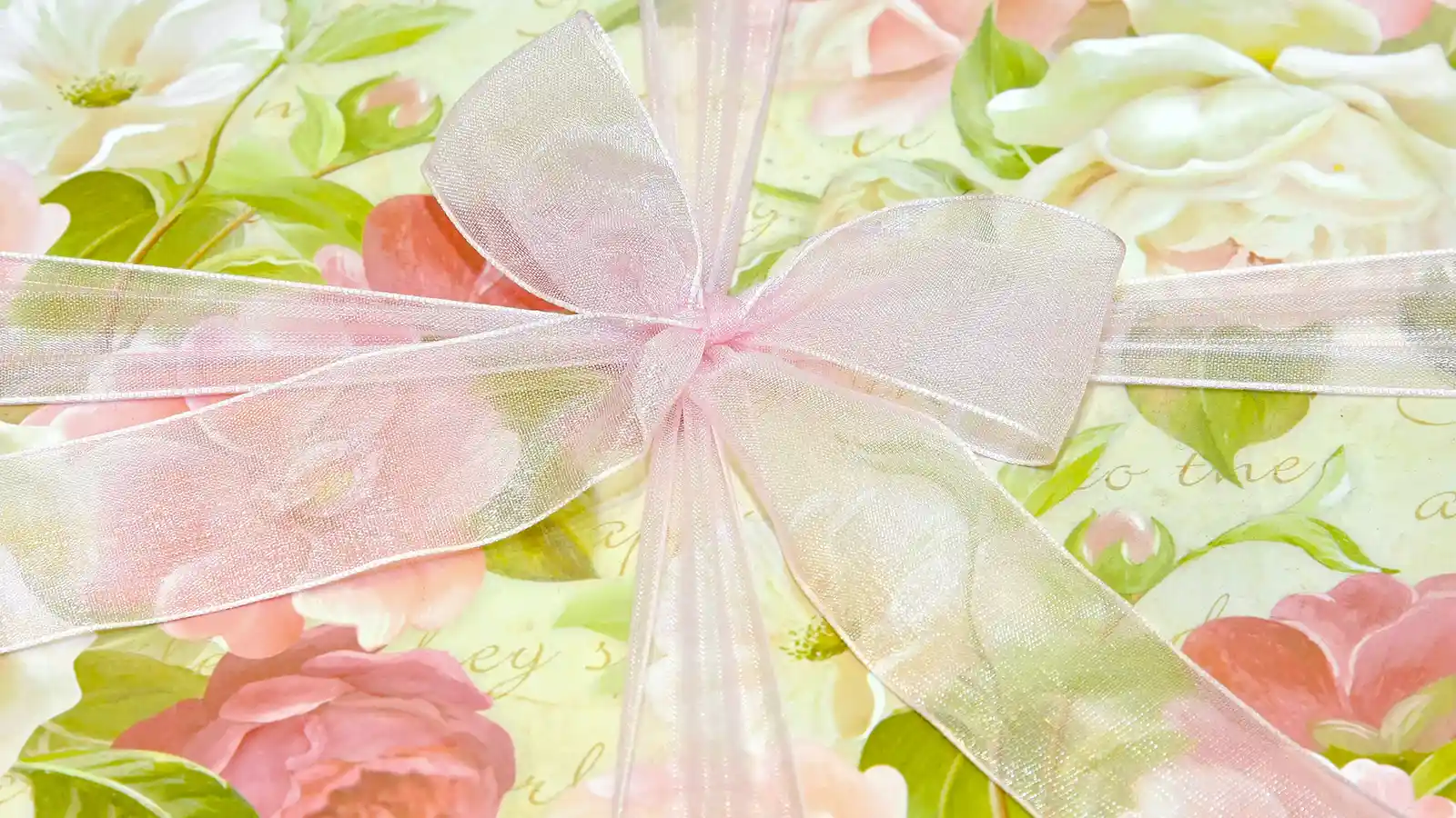 DIY Craft: How to Make Organza Bows for Gifts and Decorations