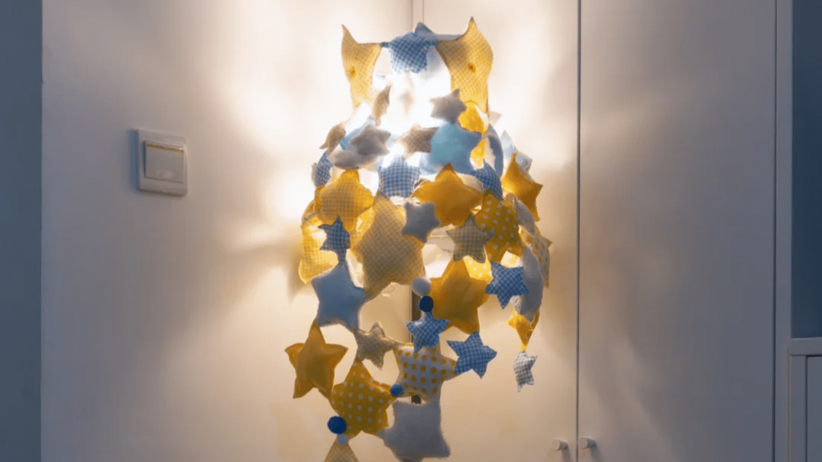 Floor Lamp Makeover: Creatively Transform with Fabric Stars