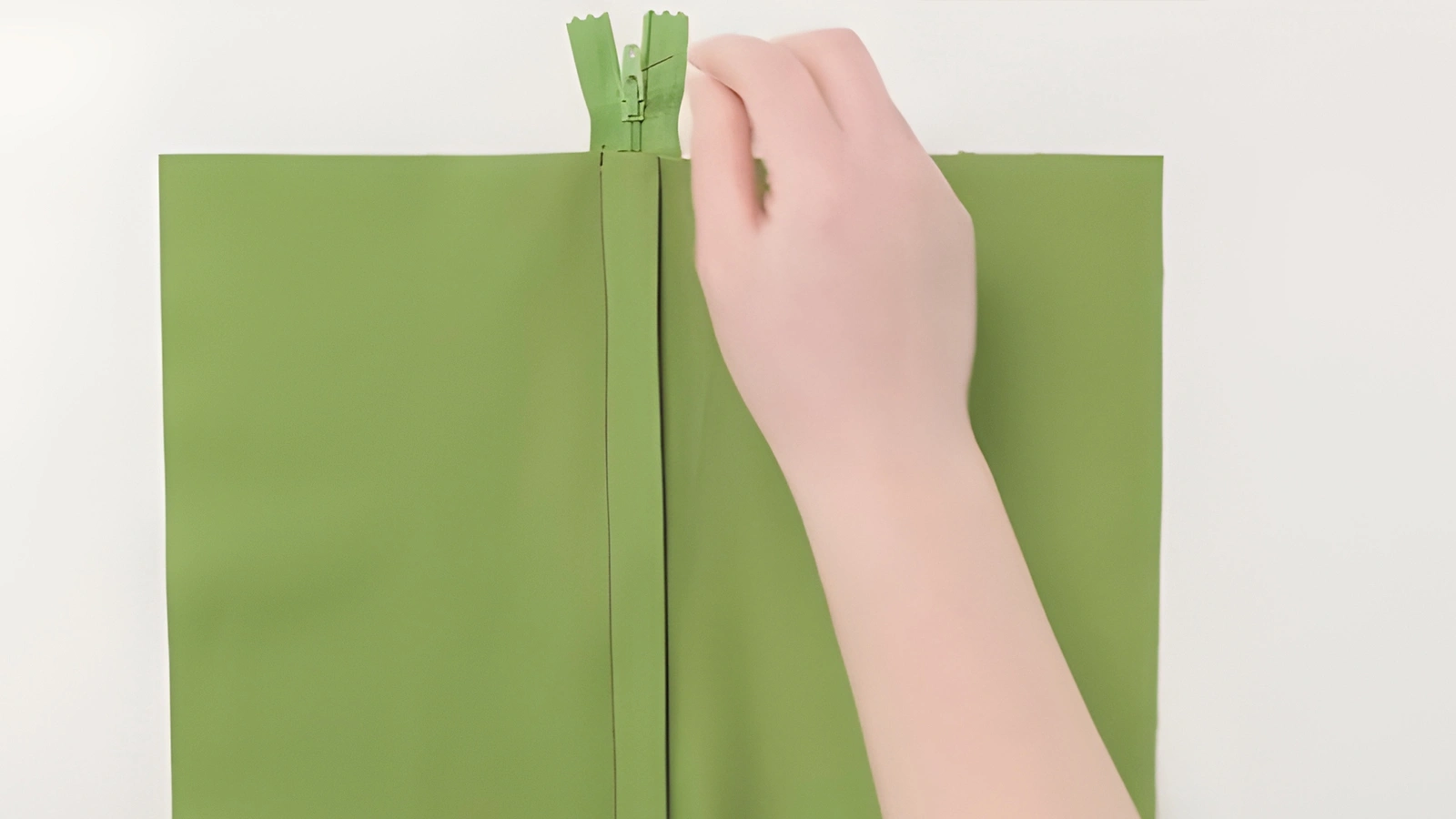 How to Sew a Lapped Zipper: a Tutorial for Inserting Lapped Zip